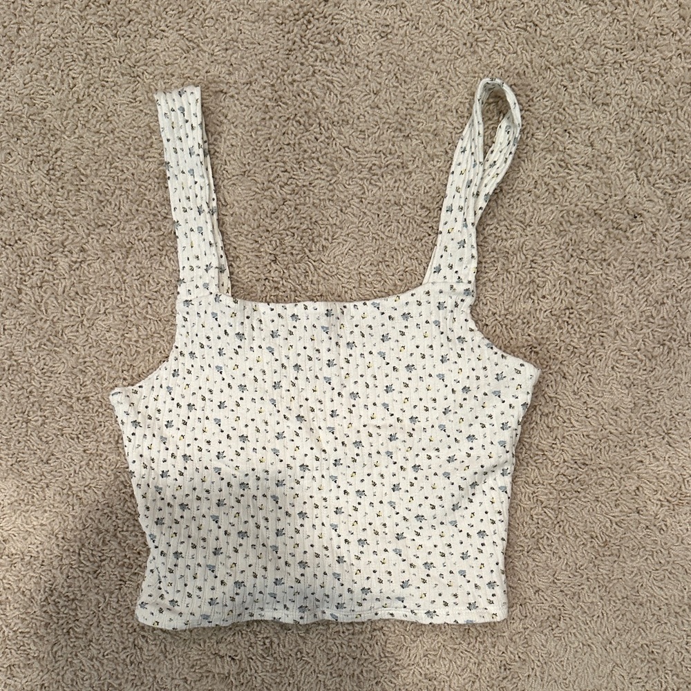 American Eagle Outfitters White Floral Crop Top